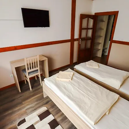 Bed & Breakfast Vadkacsa Panzio Balatonkenese